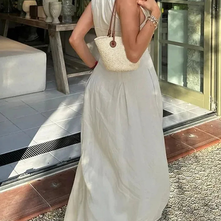 Long dress with zipper, pleated, sleeveless, fitted