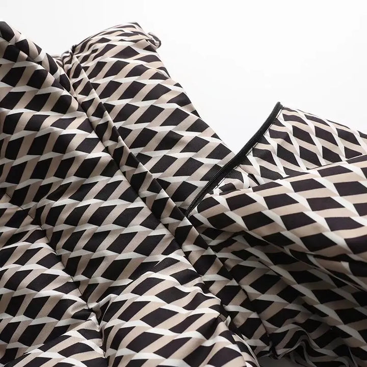 Padded jacket with hood and high waist with windproof belt