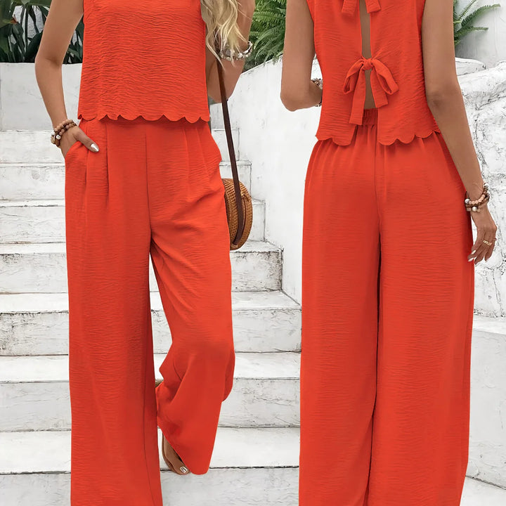 Casual set, wide pants, sleeveless blouse, open back with tie, detail on the hem of the blouse