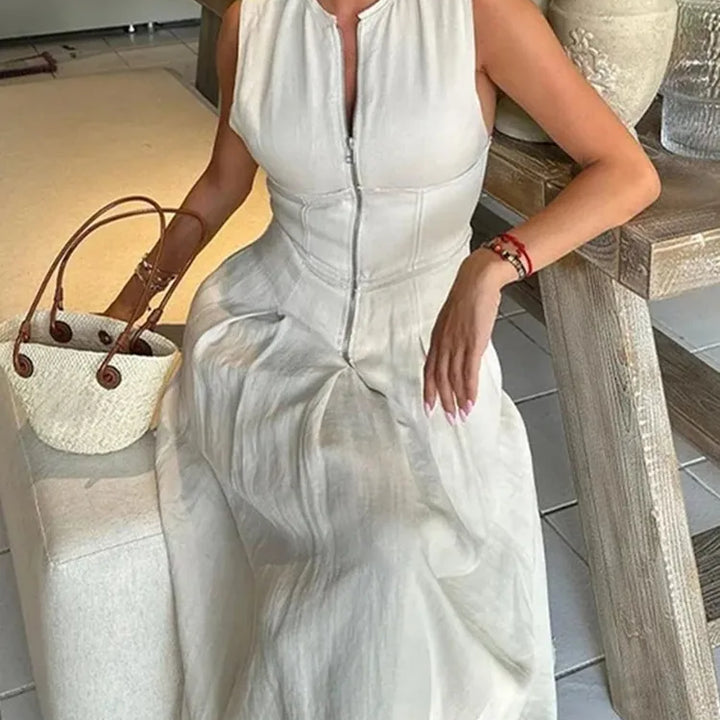 Long dress with zipper, pleated, sleeveless, fitted