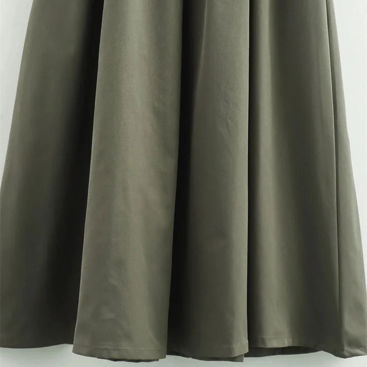 Long dress with zipper, pleated, sleeveless, fitted